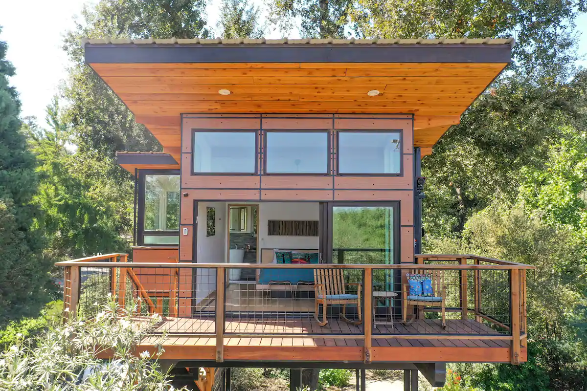 Luxury Treehouse with Views of the Sierras