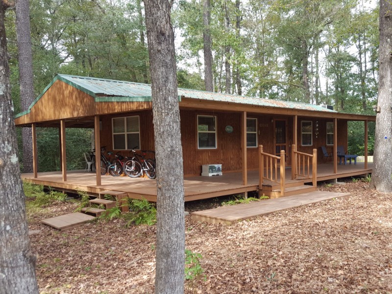 Tranquil Modern Cabin in Southwest Mississippi