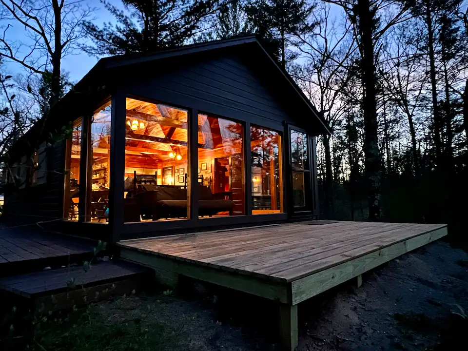 Pere Marquette Riverfront Cabin