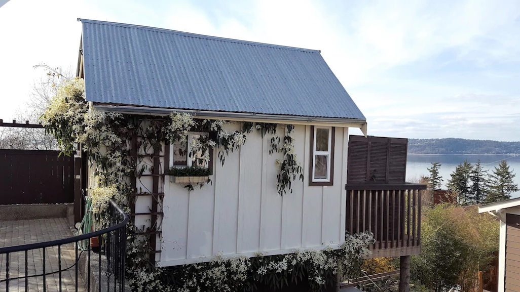 Aloha Tiny House with Puget Sound Views