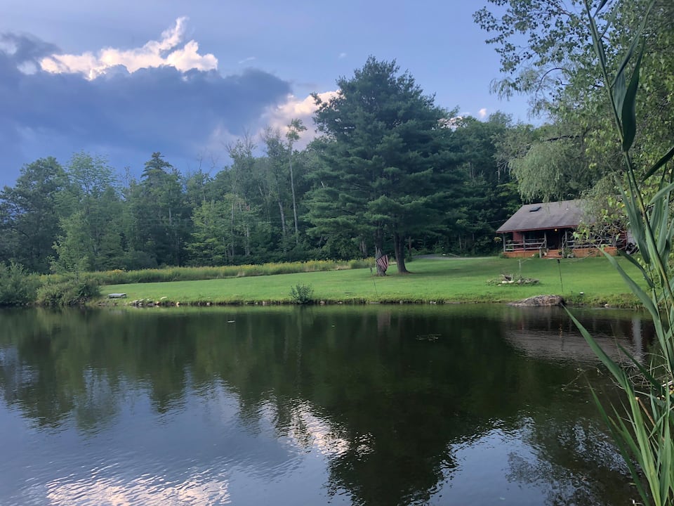 Water View at Isolated Rustic Cabin