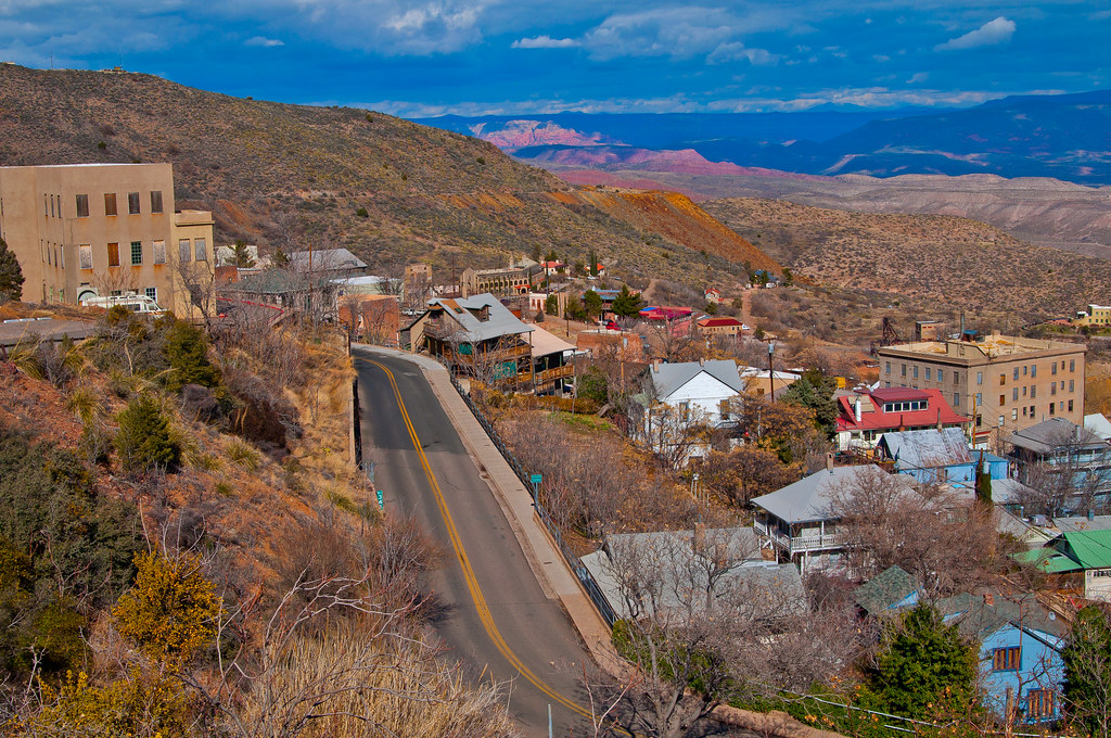 driving into Jerome, Arizona