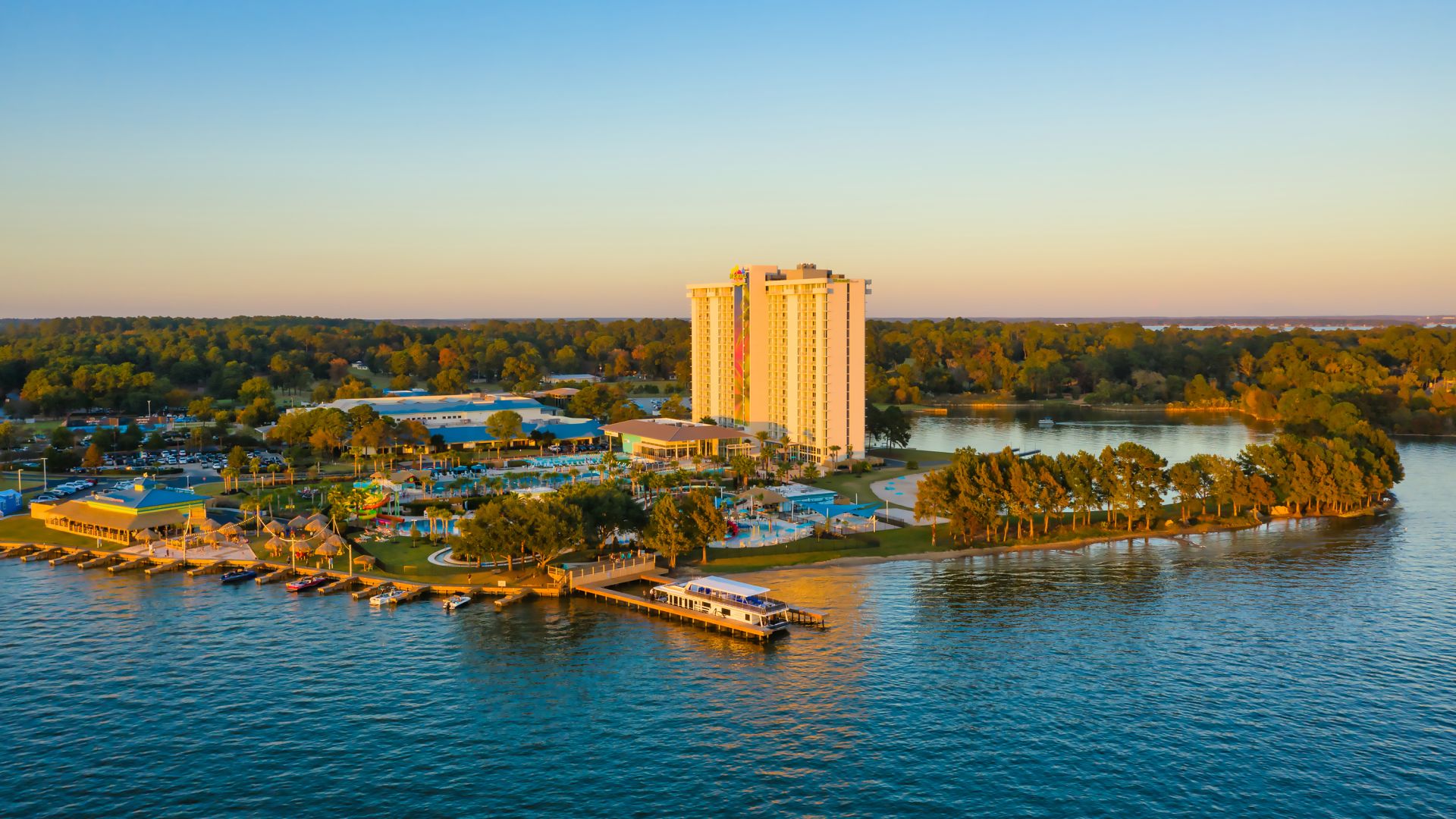 Margaritaville Lake Resort, Lake Conroe