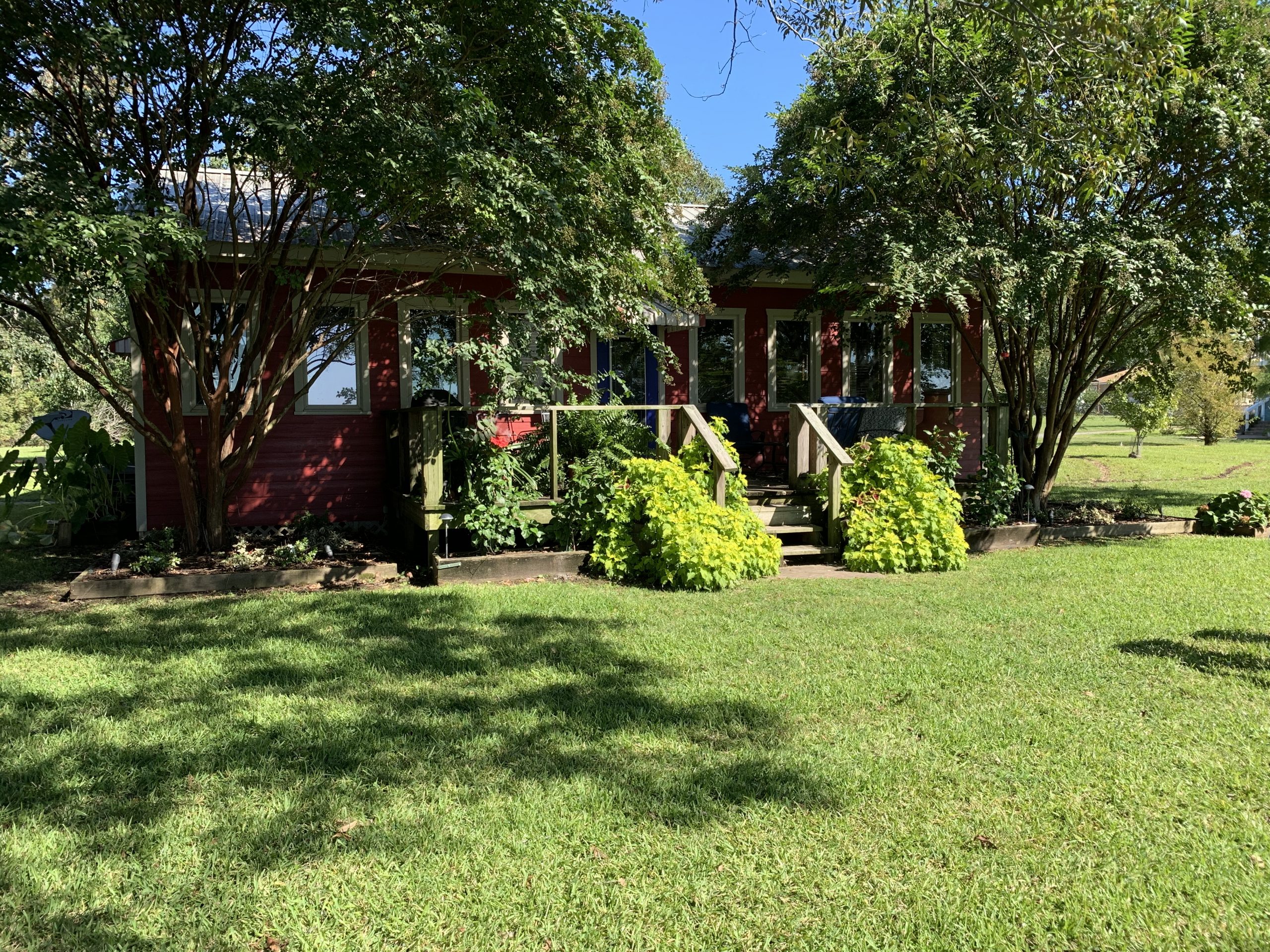 The Red House on Cross Lake - Shreveport, Louisiana