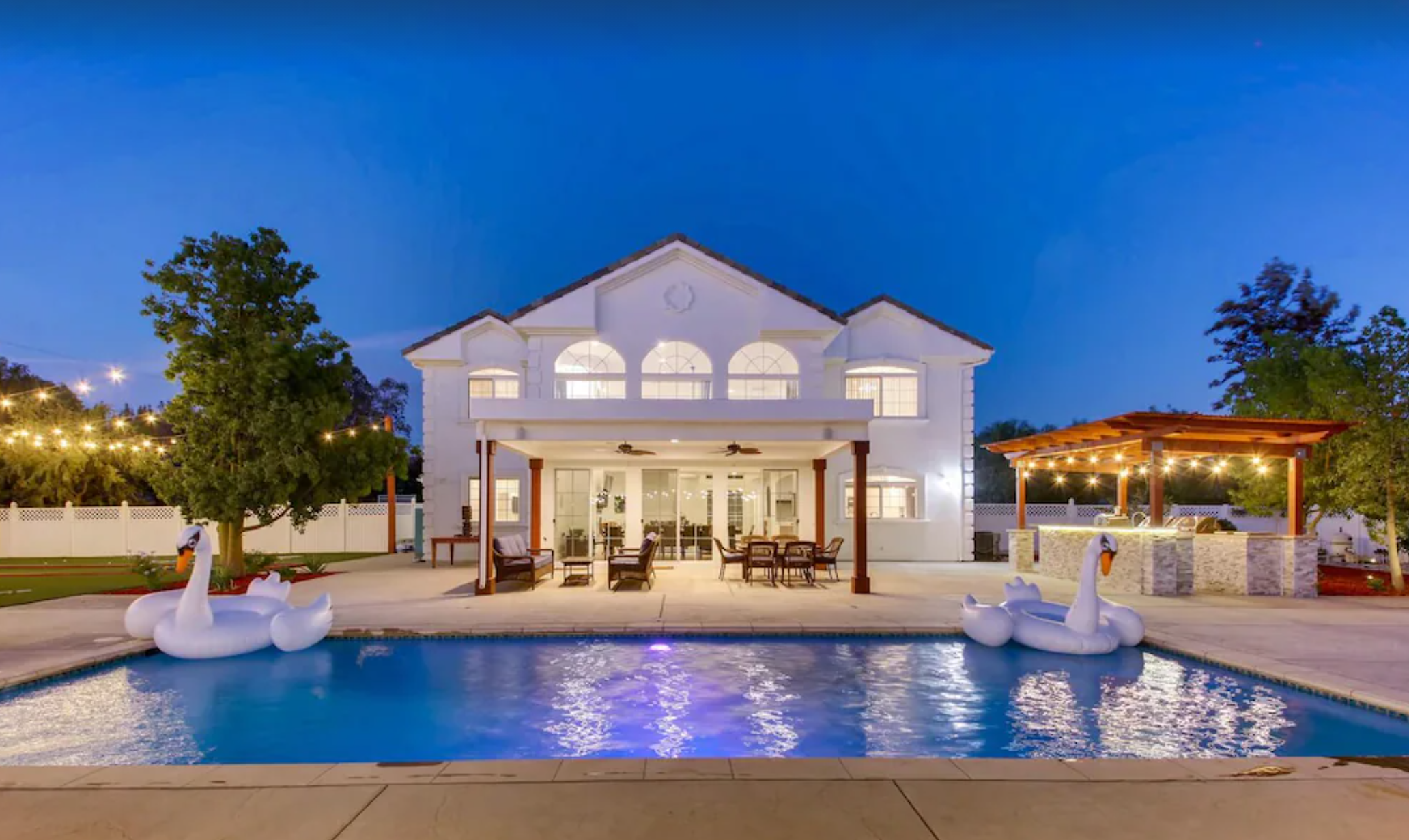 Pool at Villa Magnifica