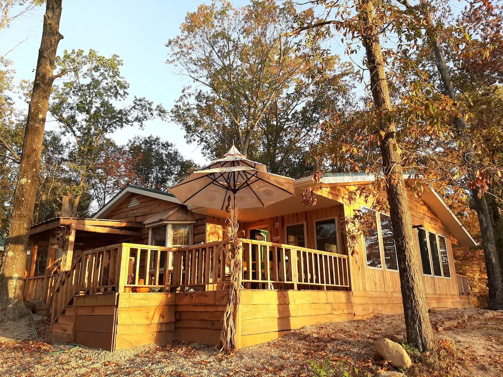 Lake View Cabin