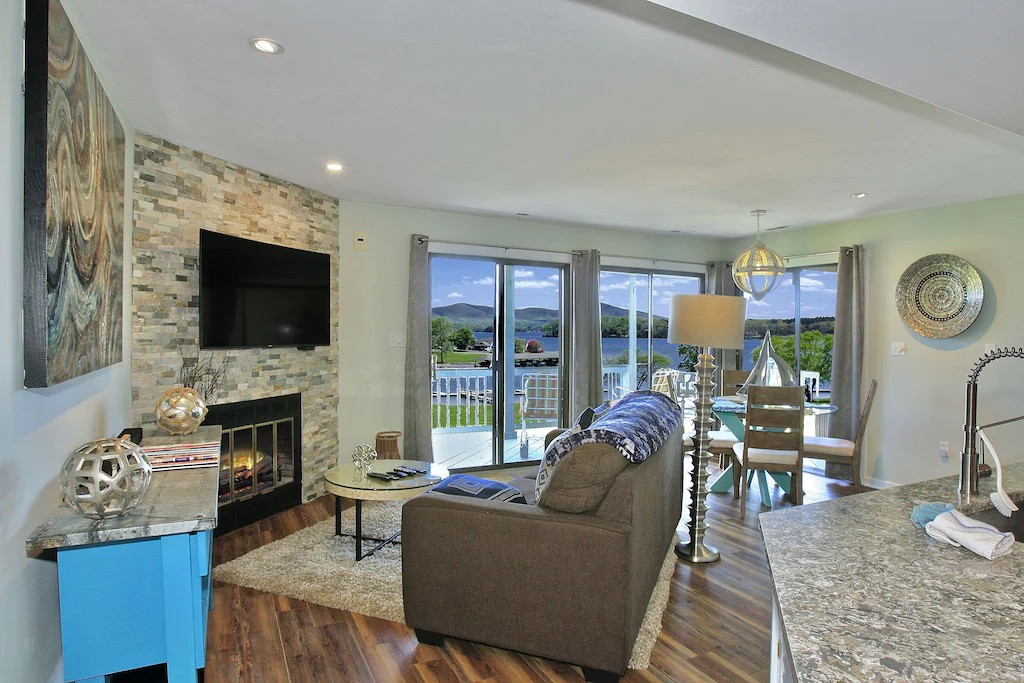 Bernard's Landing Bliss! - Breathtaking Views & Modern Updates