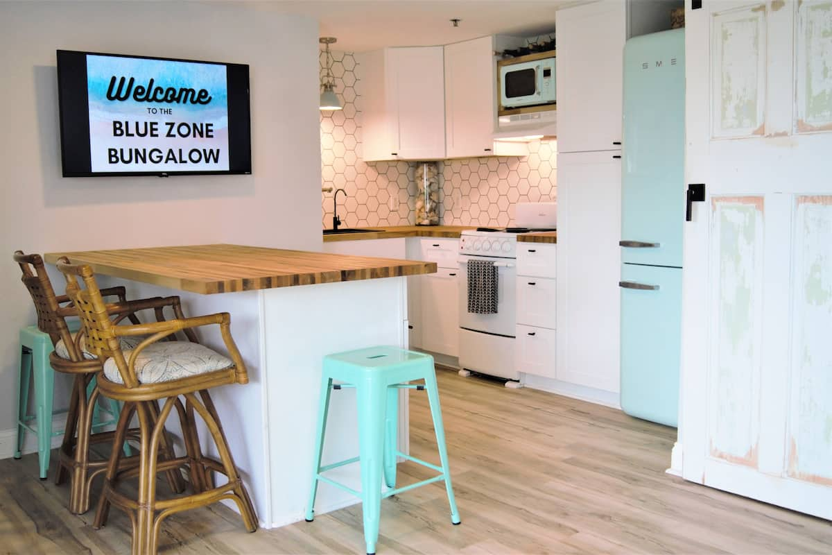 A cute kitchen in this cozy coastal rental