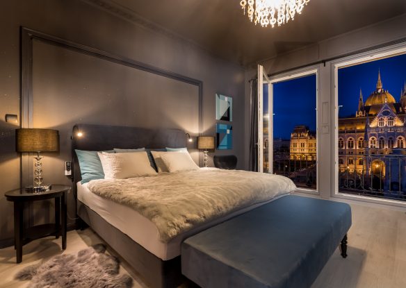 Bedroom with Parliament view