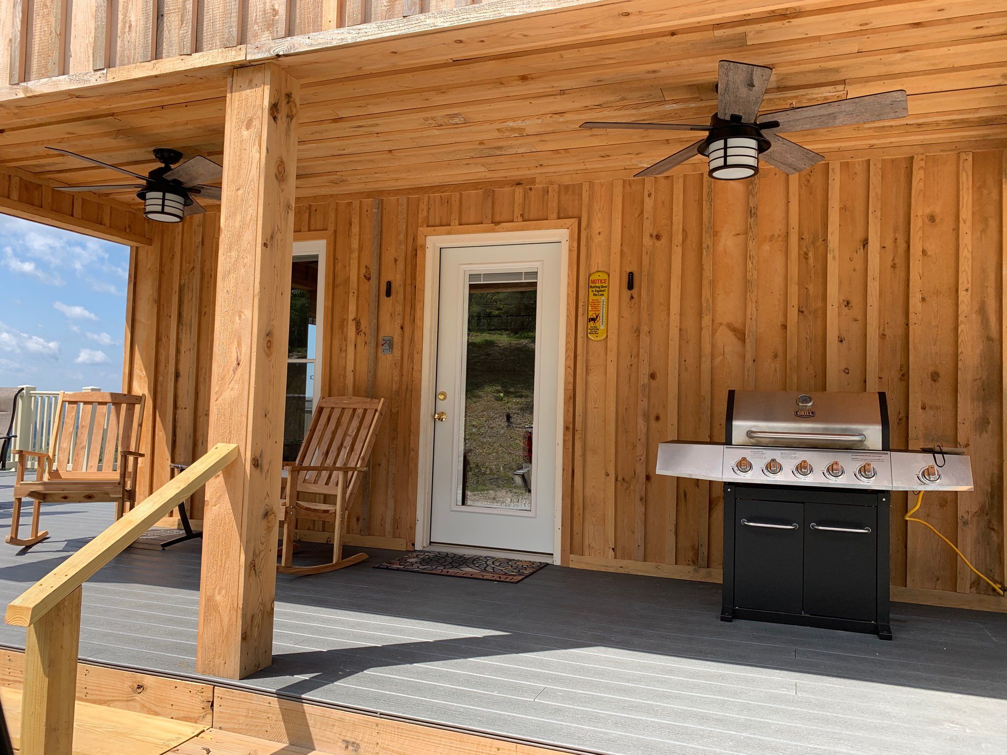 Maco's Mountain Resort, Hemlock Cabin