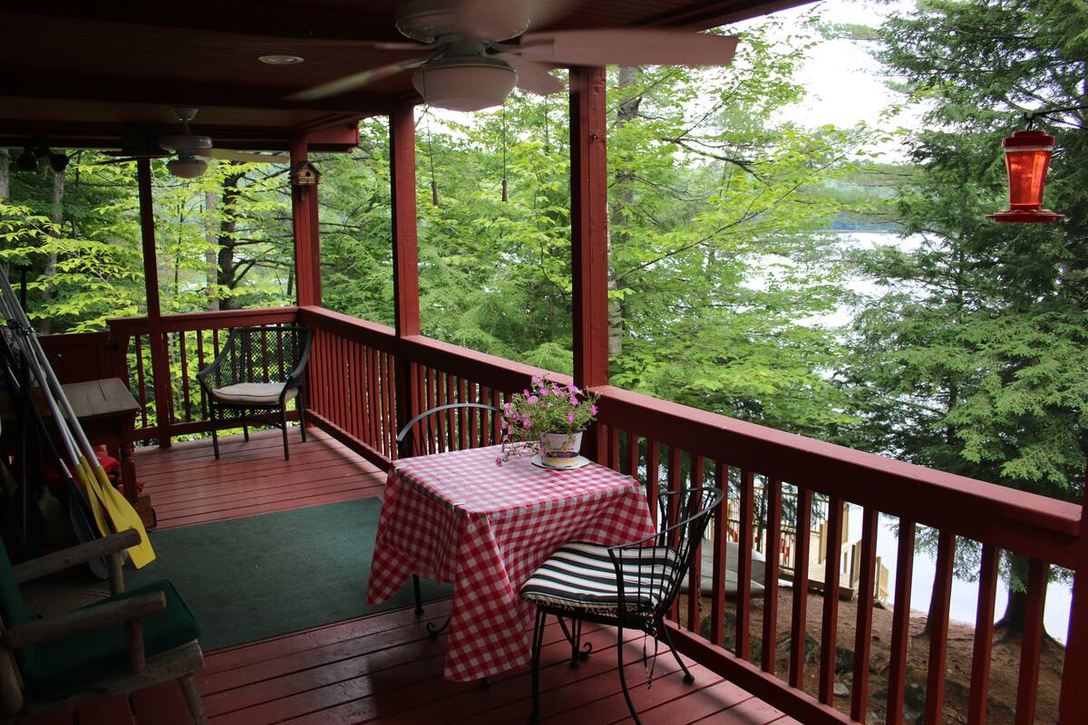 Guest Lodge Santa Claus Lake, Maine