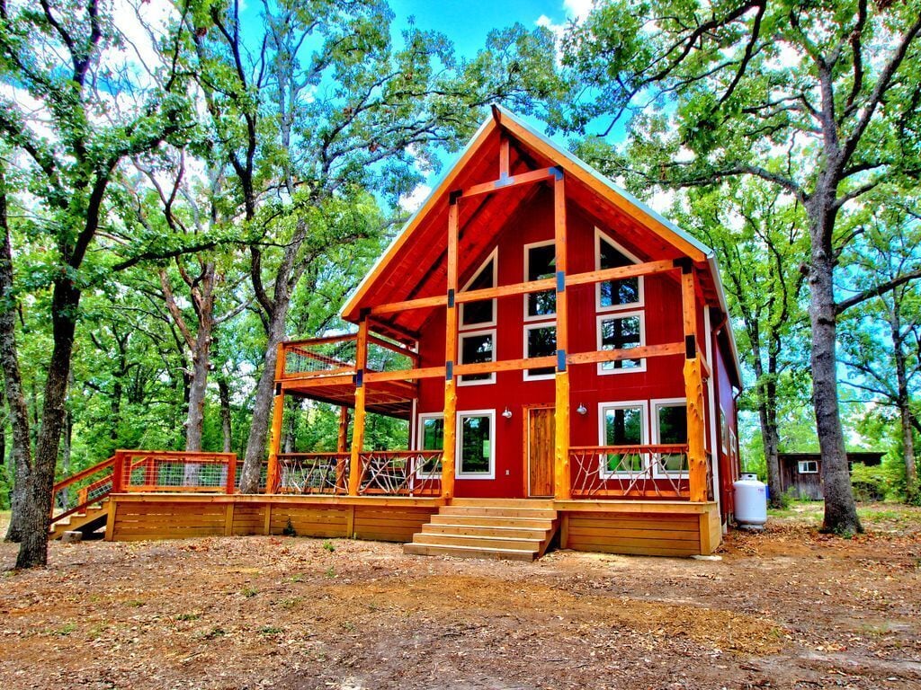 Amazing Cabin on 130 Secluded Acres in Wills Point, TX