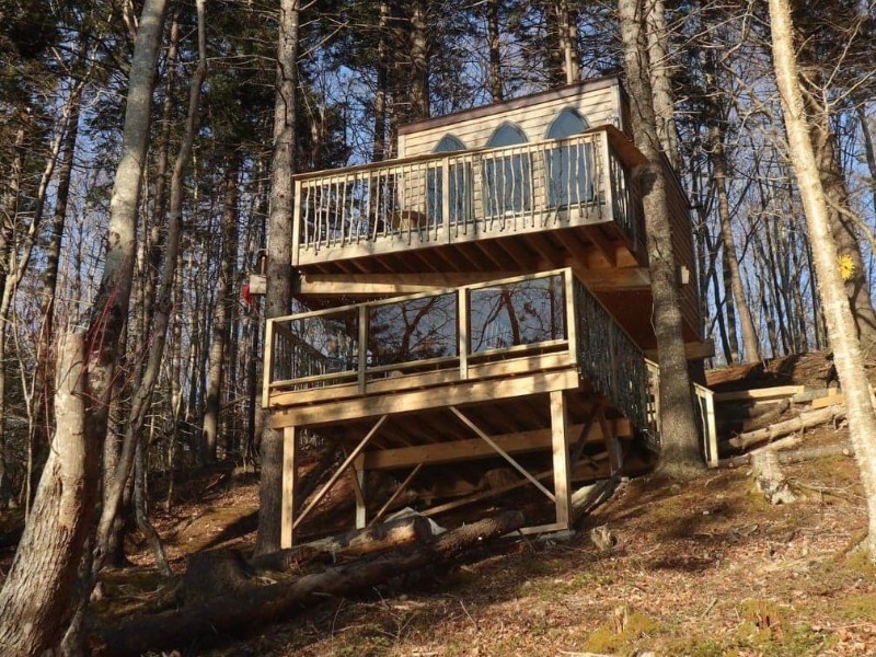 Treehouse by the Lake