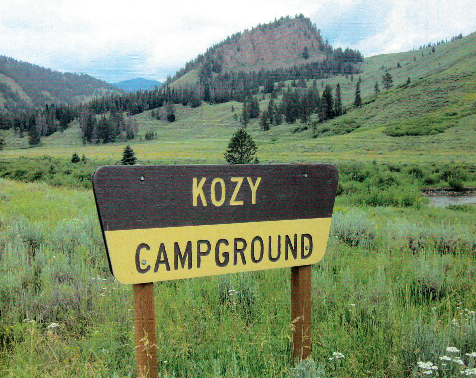 Kozy Campground sign