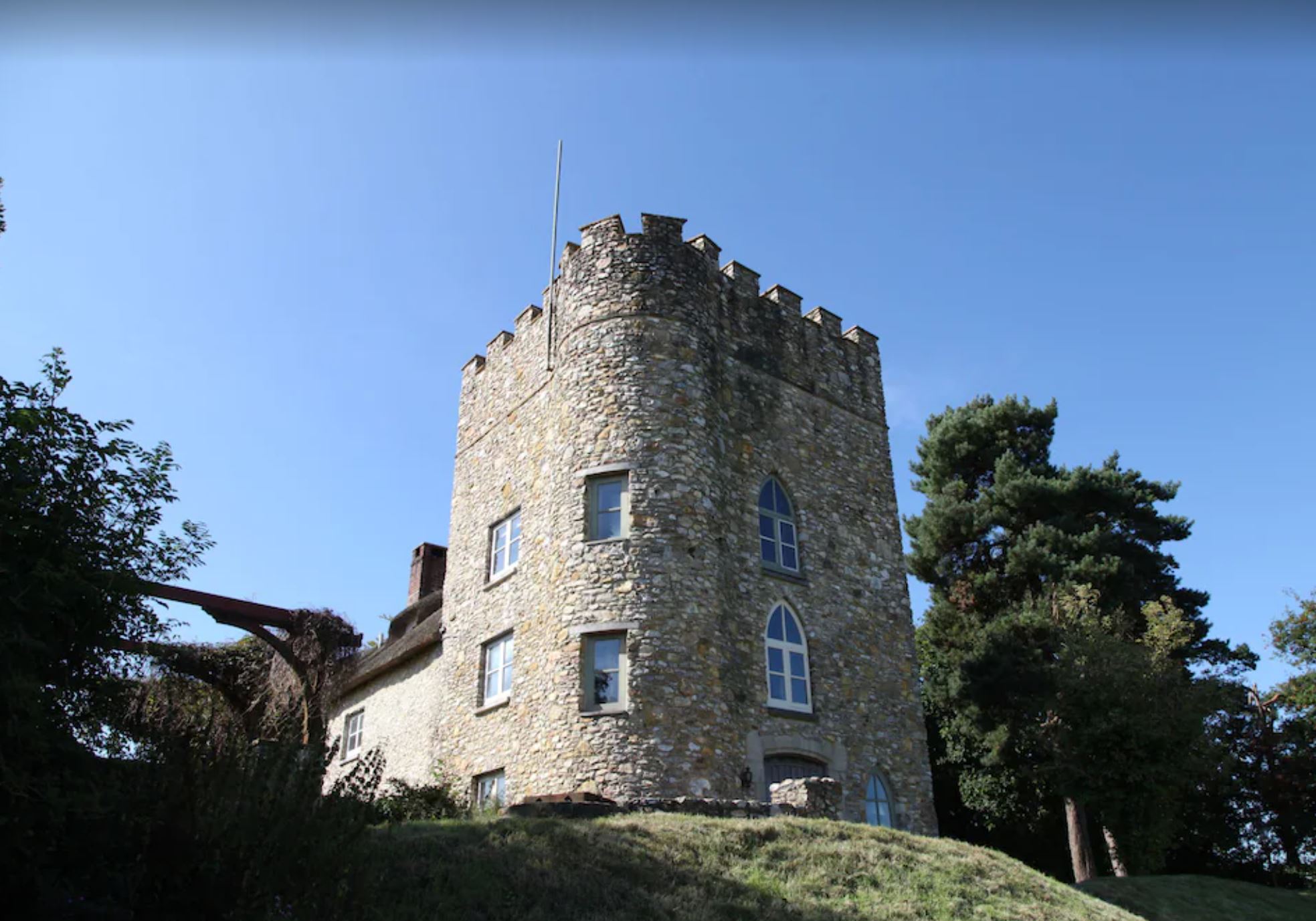 Gothic Folly Sleeps 16, Indoor Heated Pool, Hot Tub, Jurassic Coast East Devon