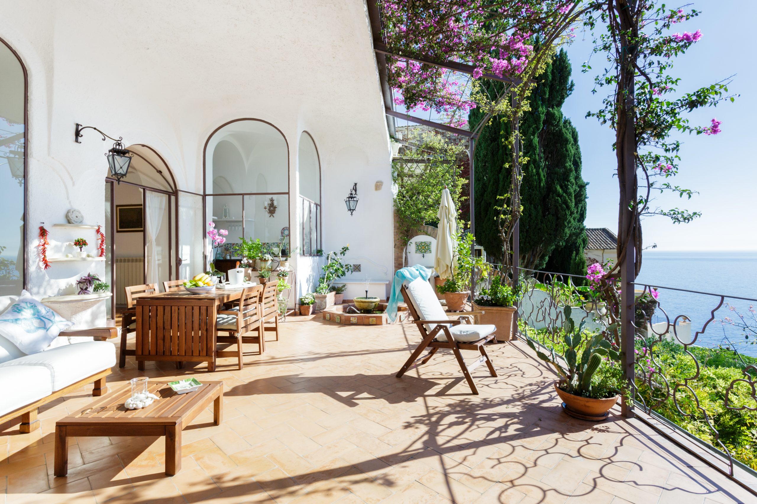 Sumptuous Villa with Panoramic Terrace