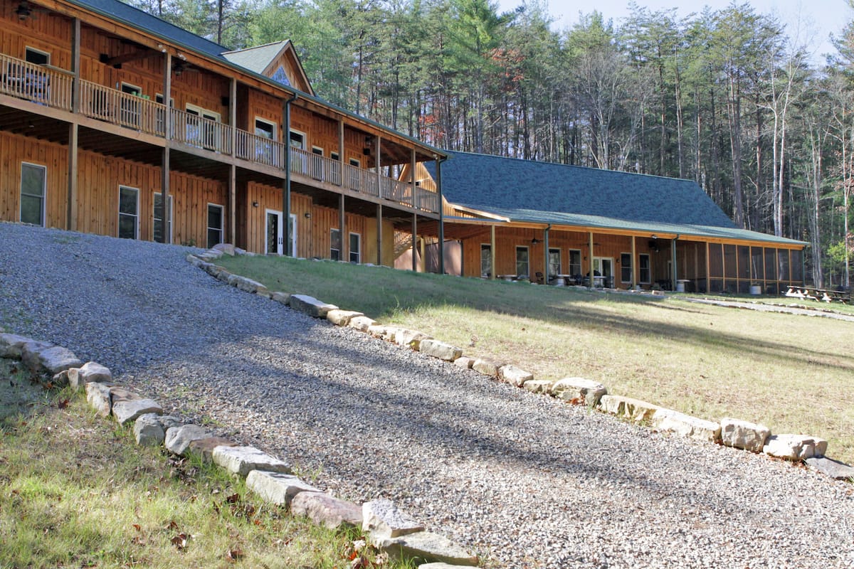 Lodging near the national forest and Appalachian Trail