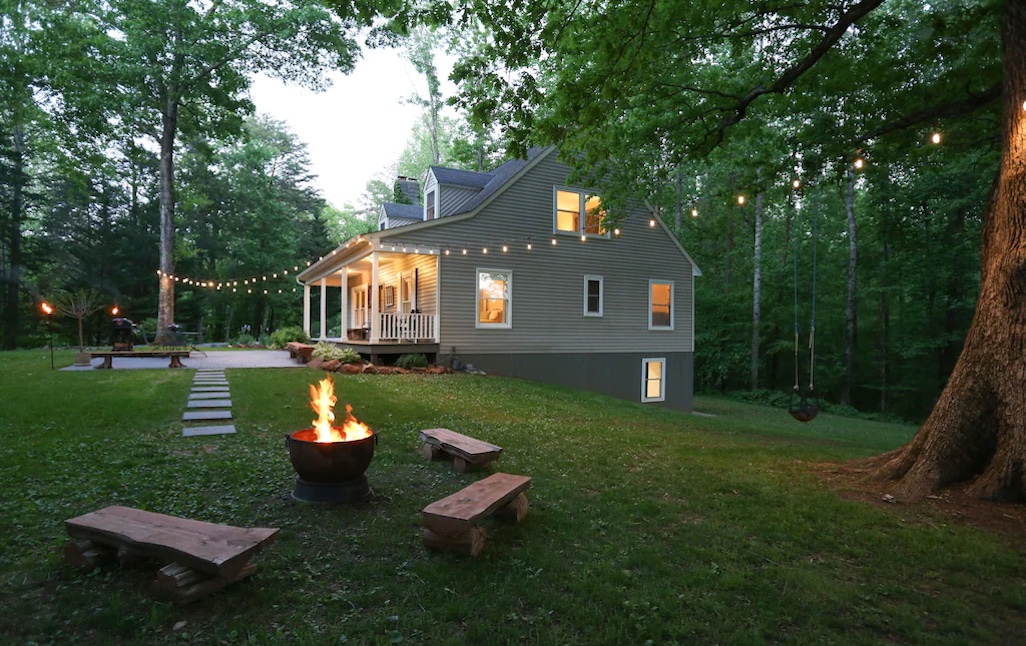 Tree House on Stony Point Acres