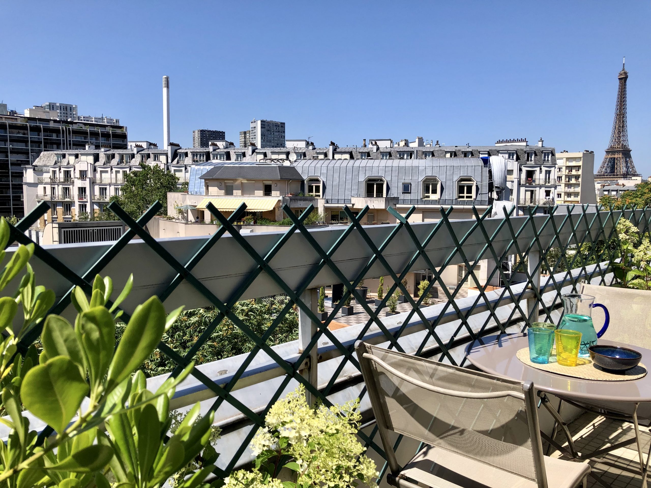 Charm Apartment with Terrace and Eiffel Tower View - Paris, France