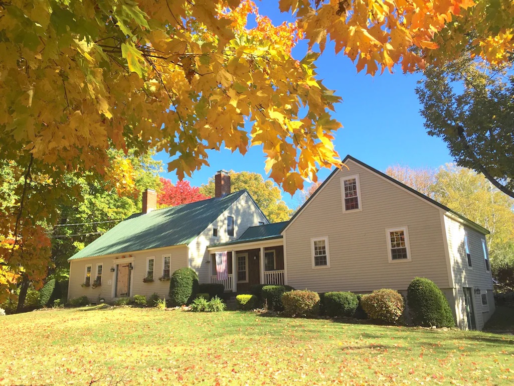 Maple Moon Farm: Stay at a Historic Maine Farm