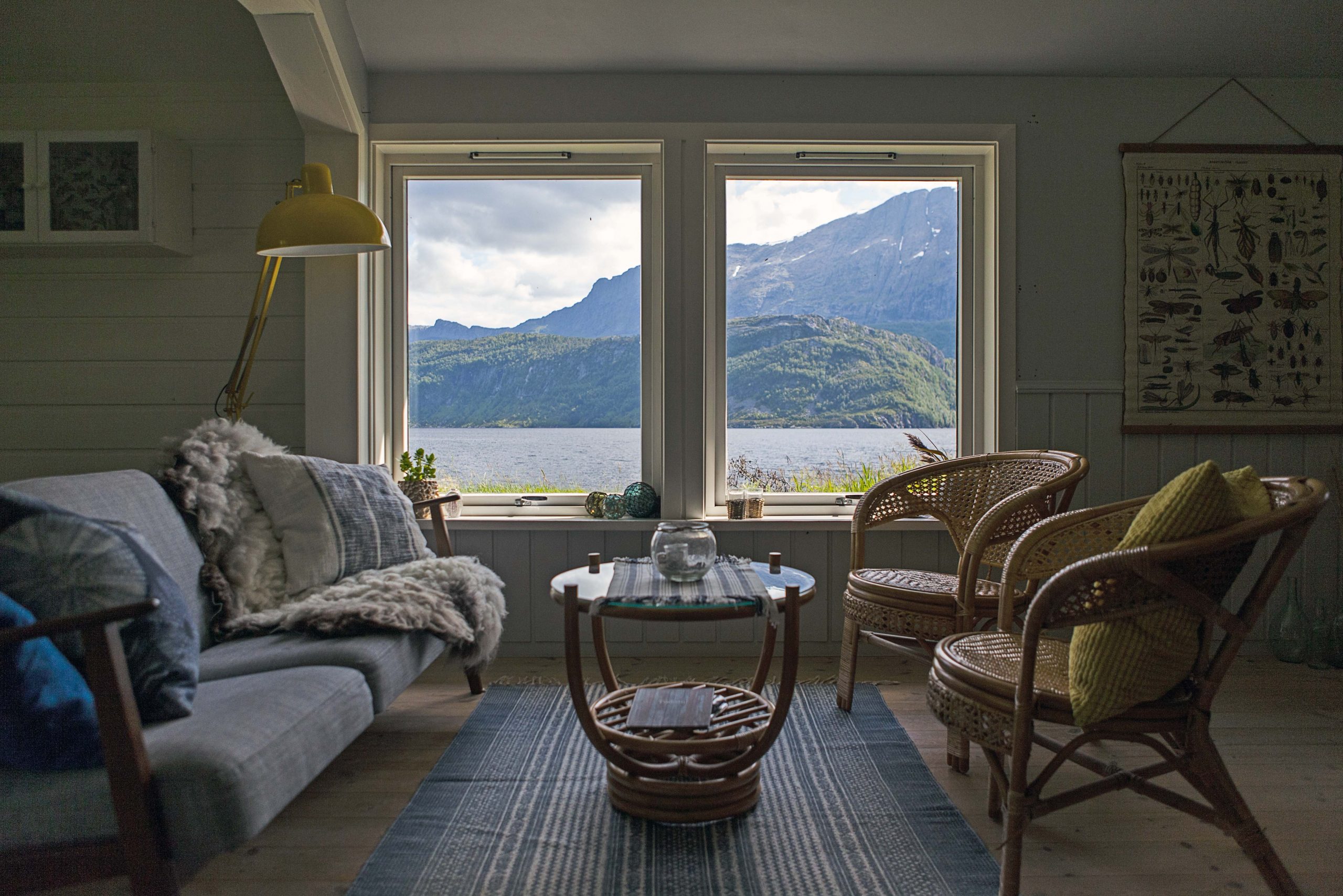 Helle Gard - Idyllic Fjordside Cottage - Norway