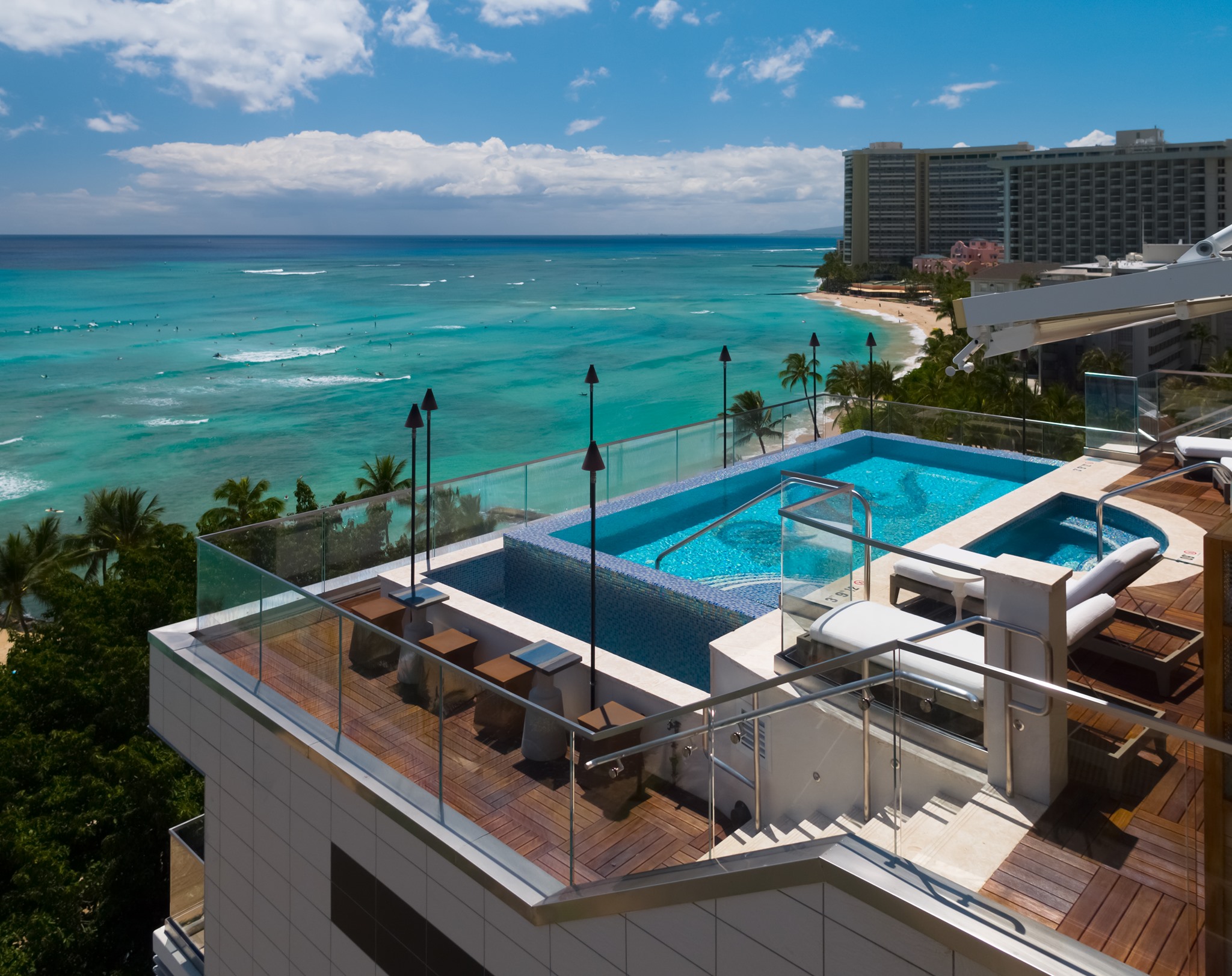 ESPACIO, The Jewel of Waikiki