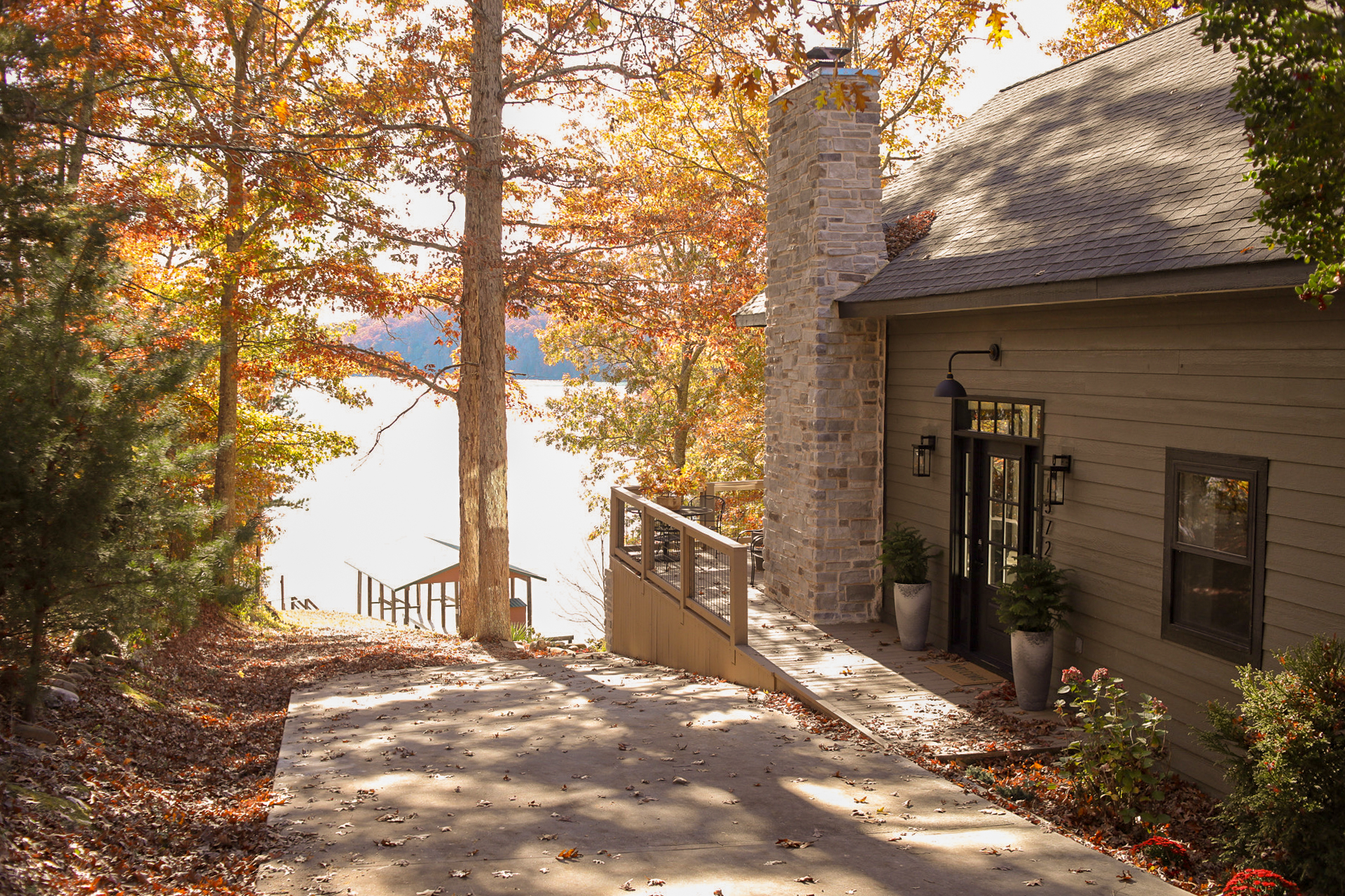 Watts Bar Lake Waterfront Home - Spring City