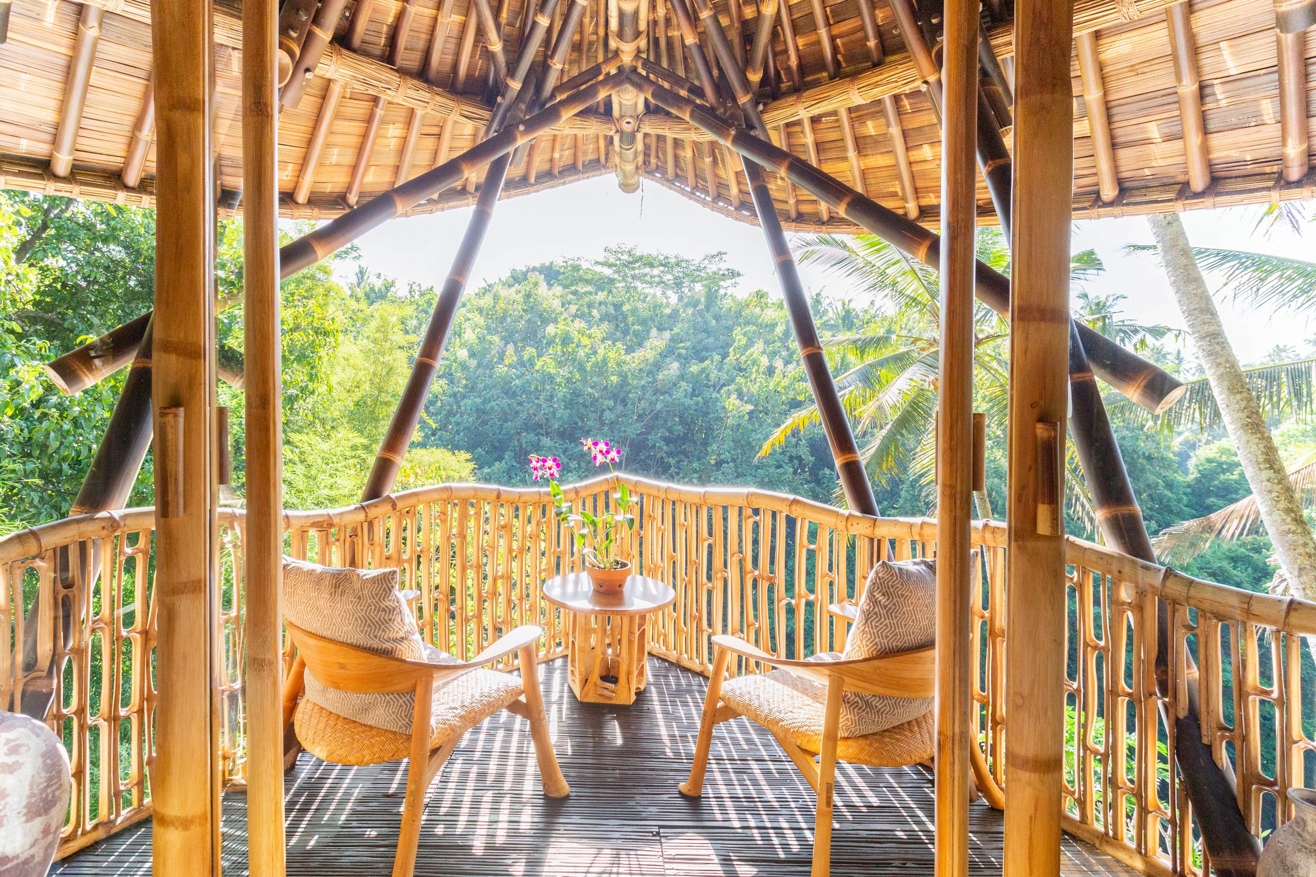 Spacious wooden terrace overlooking the jungle