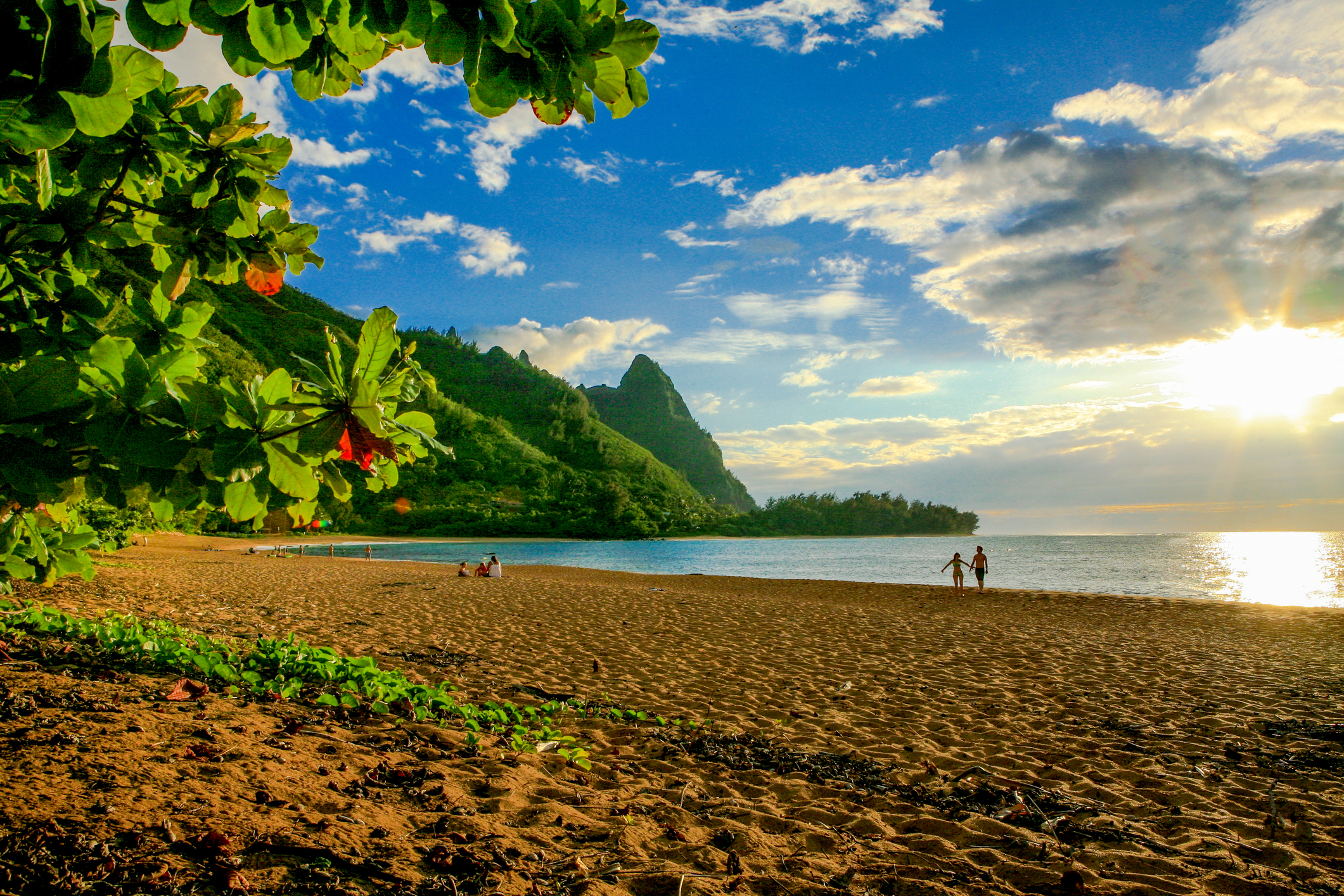 Tunnels Beach - Wainiha