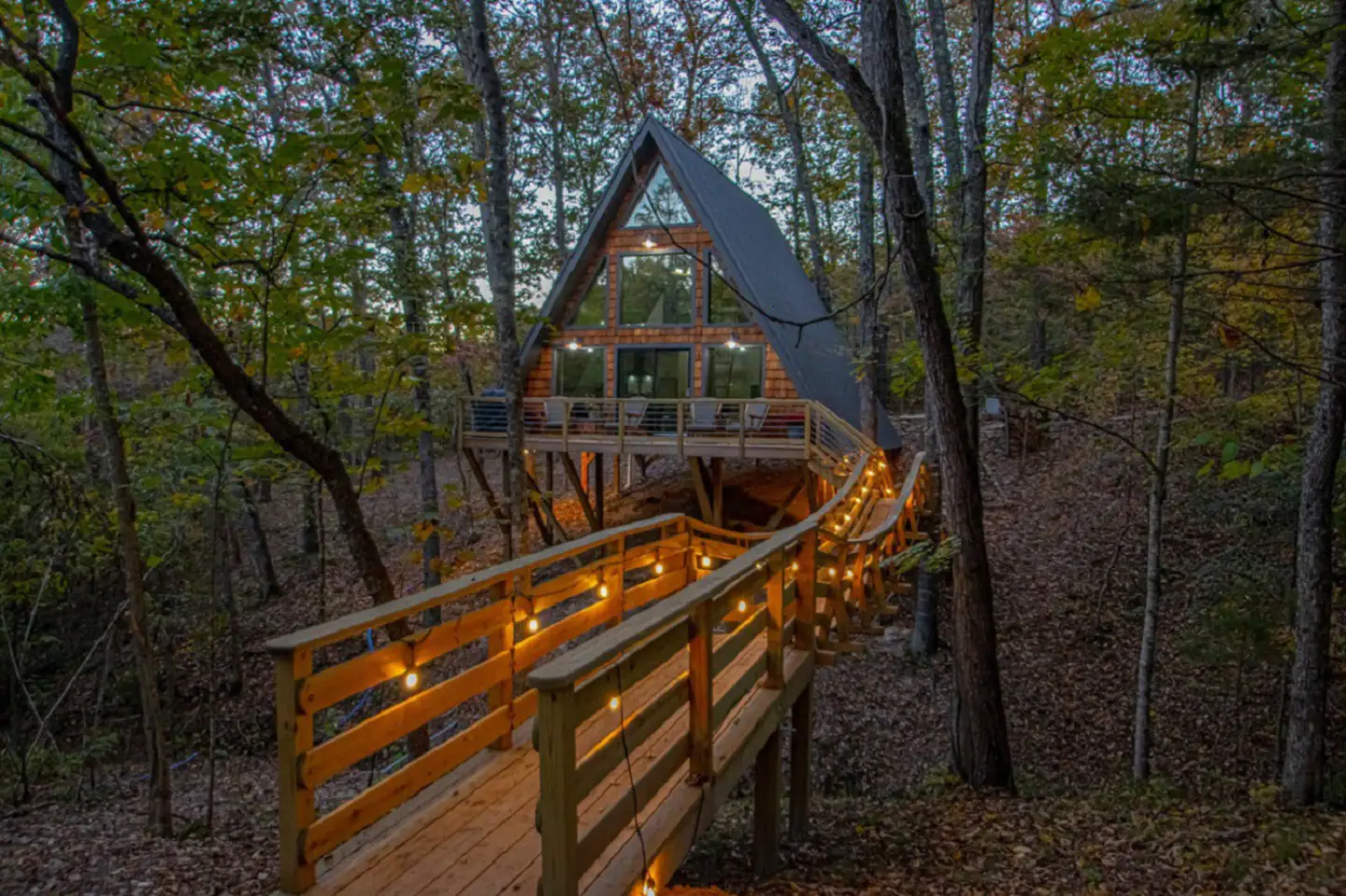 Bridge Buffalo Rock Like Spa Tree House Chalet