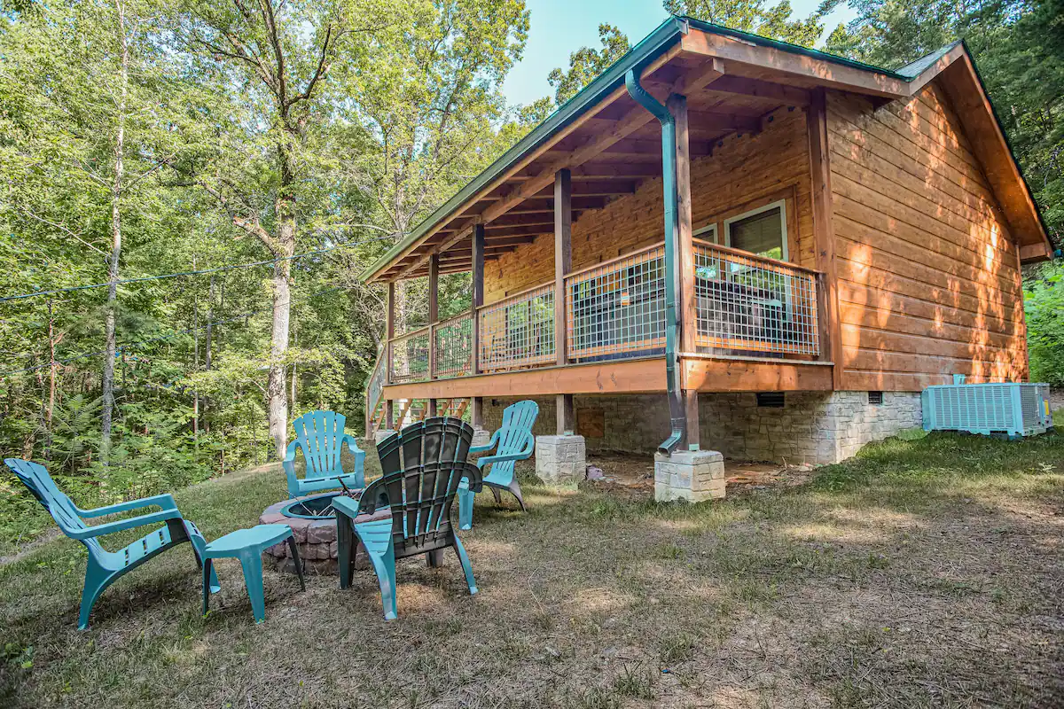 The Little Woodstar Cabin