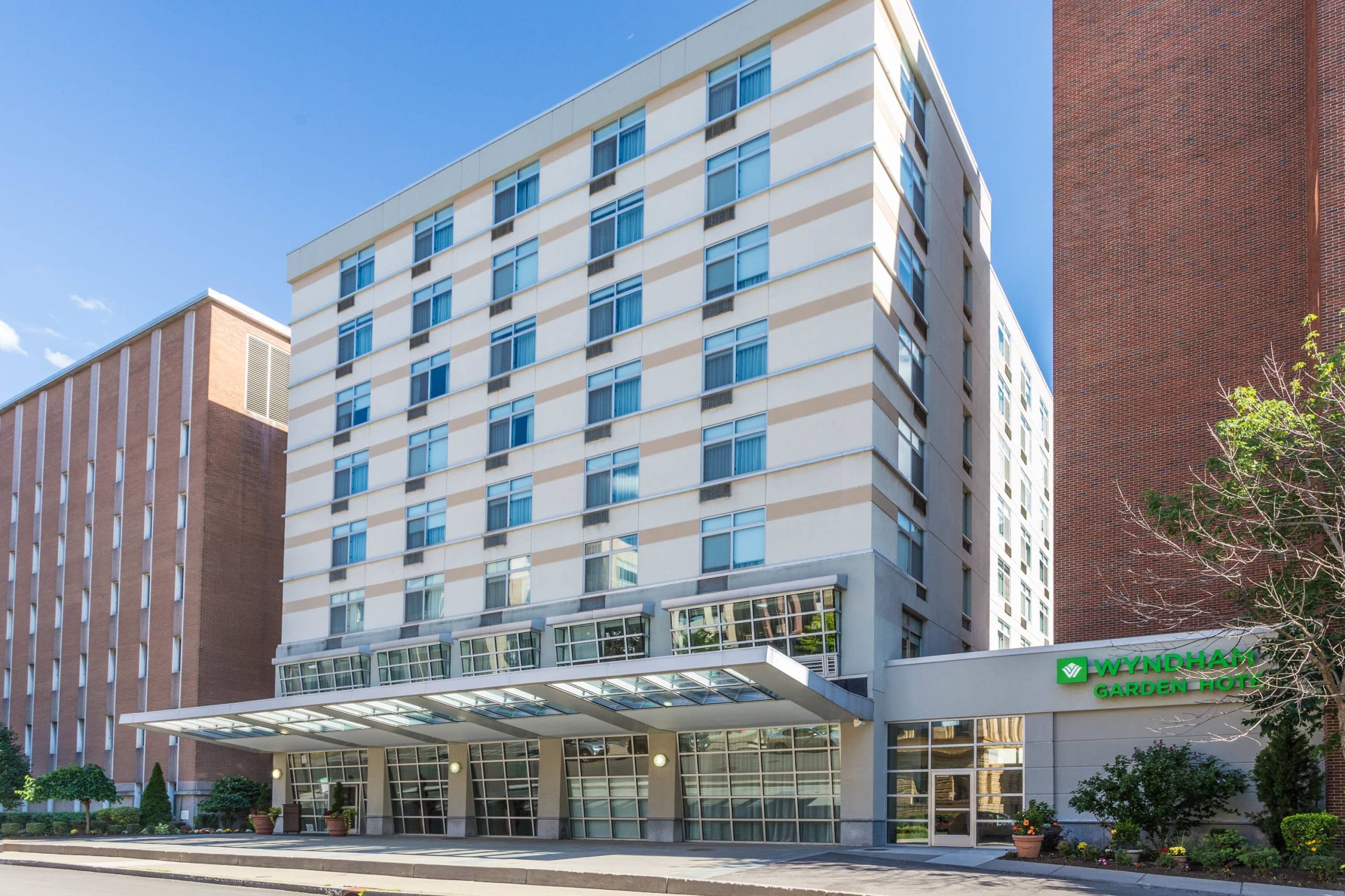 Inviting hotel on the Buffalo Niagara Medical Campus