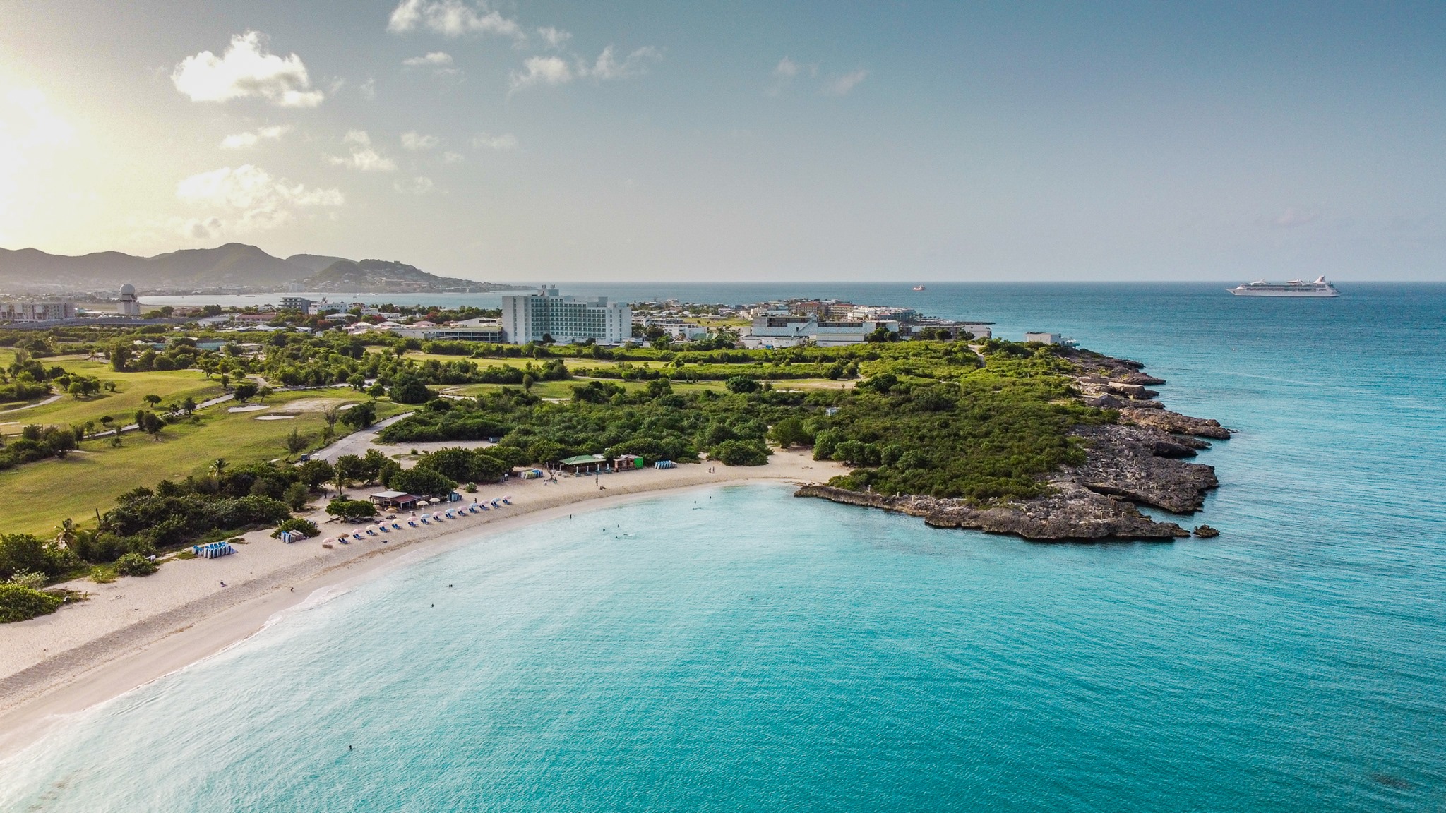 Sonesta Maho Beach Resort, Casino & Spa