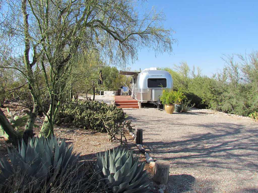 Your own 2006 Airstream Safari trailer