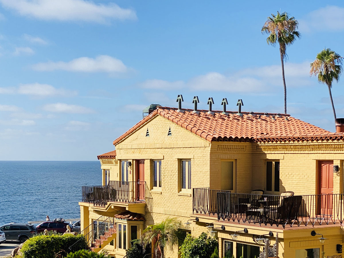 Pantai Inn in La Jolla, California