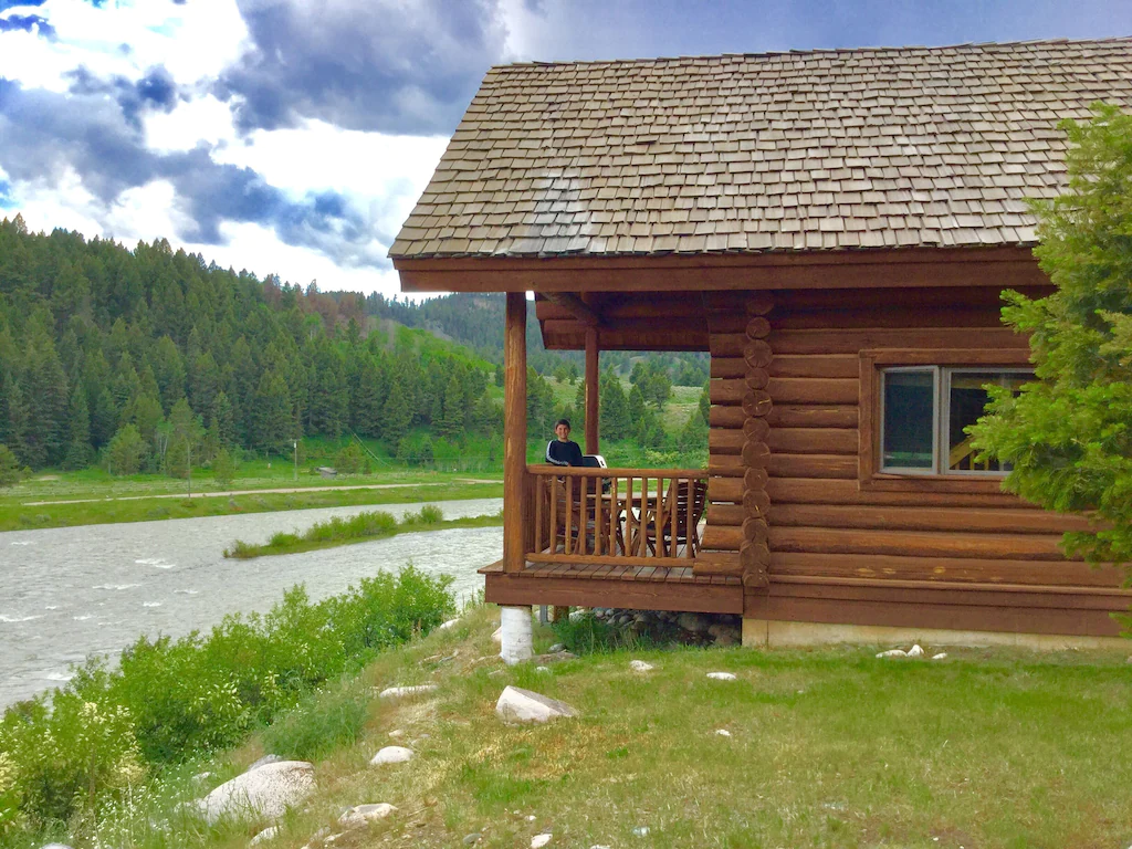 Private Log Cabin on the Madison River