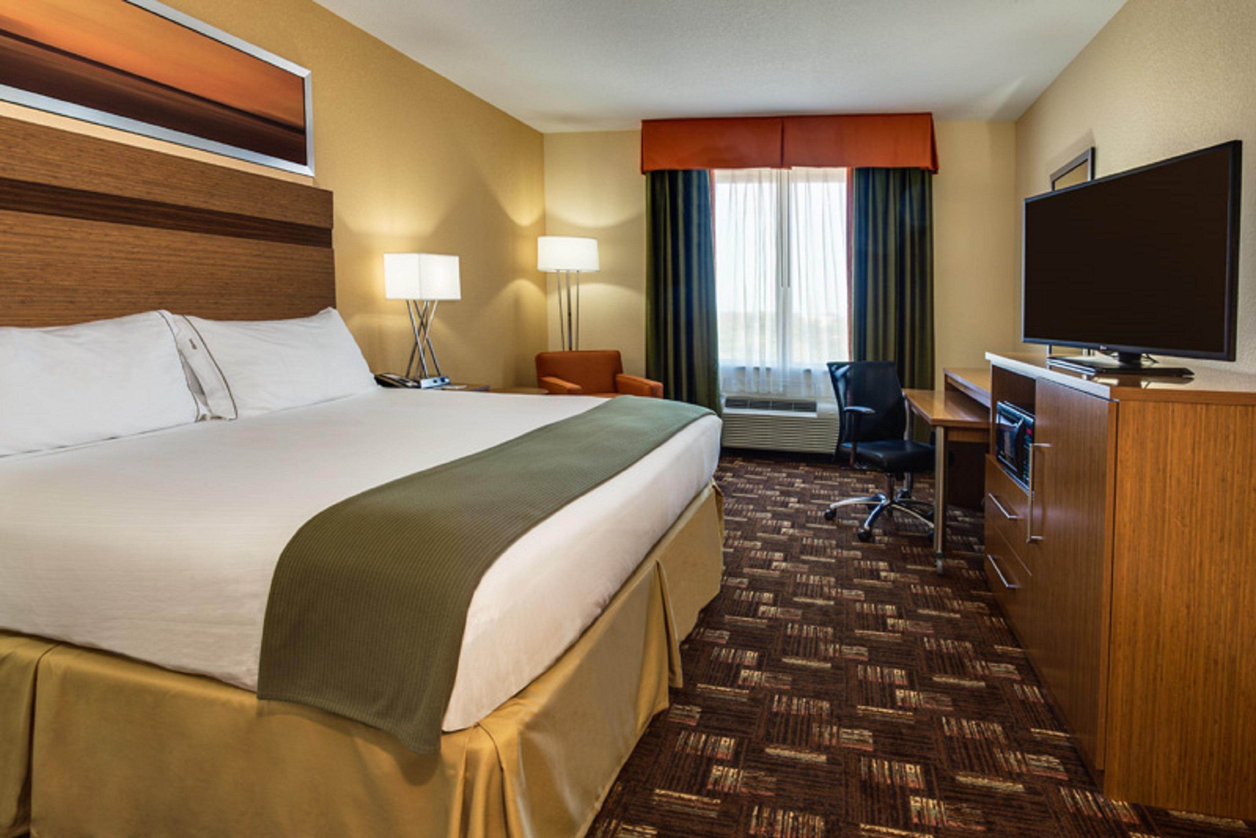 Holiday Inn Express & Suites Fort Lauderdale Airport South