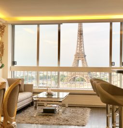 Living room with an Eiffel Tower view