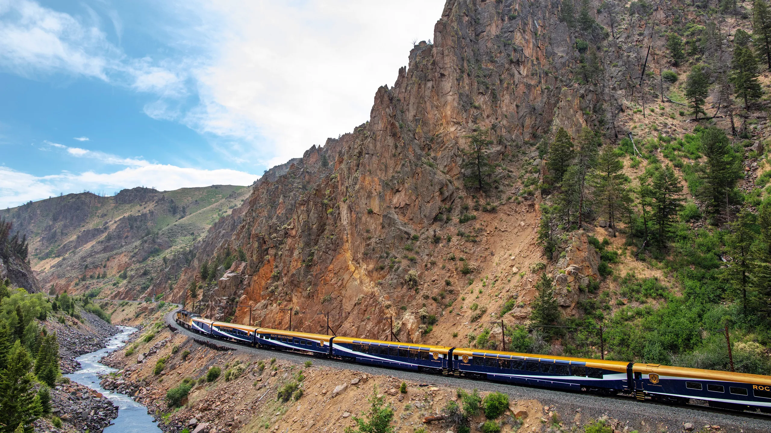 Rockies To The Red Rocks - Rocky Mountaineer