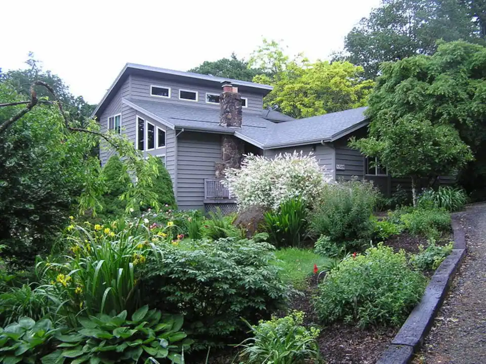 A spacious retreat in a garden setting