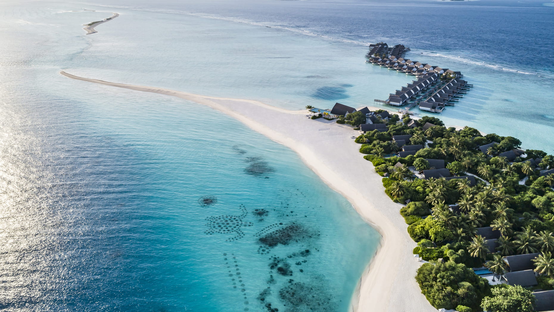 Four Seasons Resort Maldives at Landaa Giraavaru