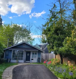 Rental house exterior with driveway