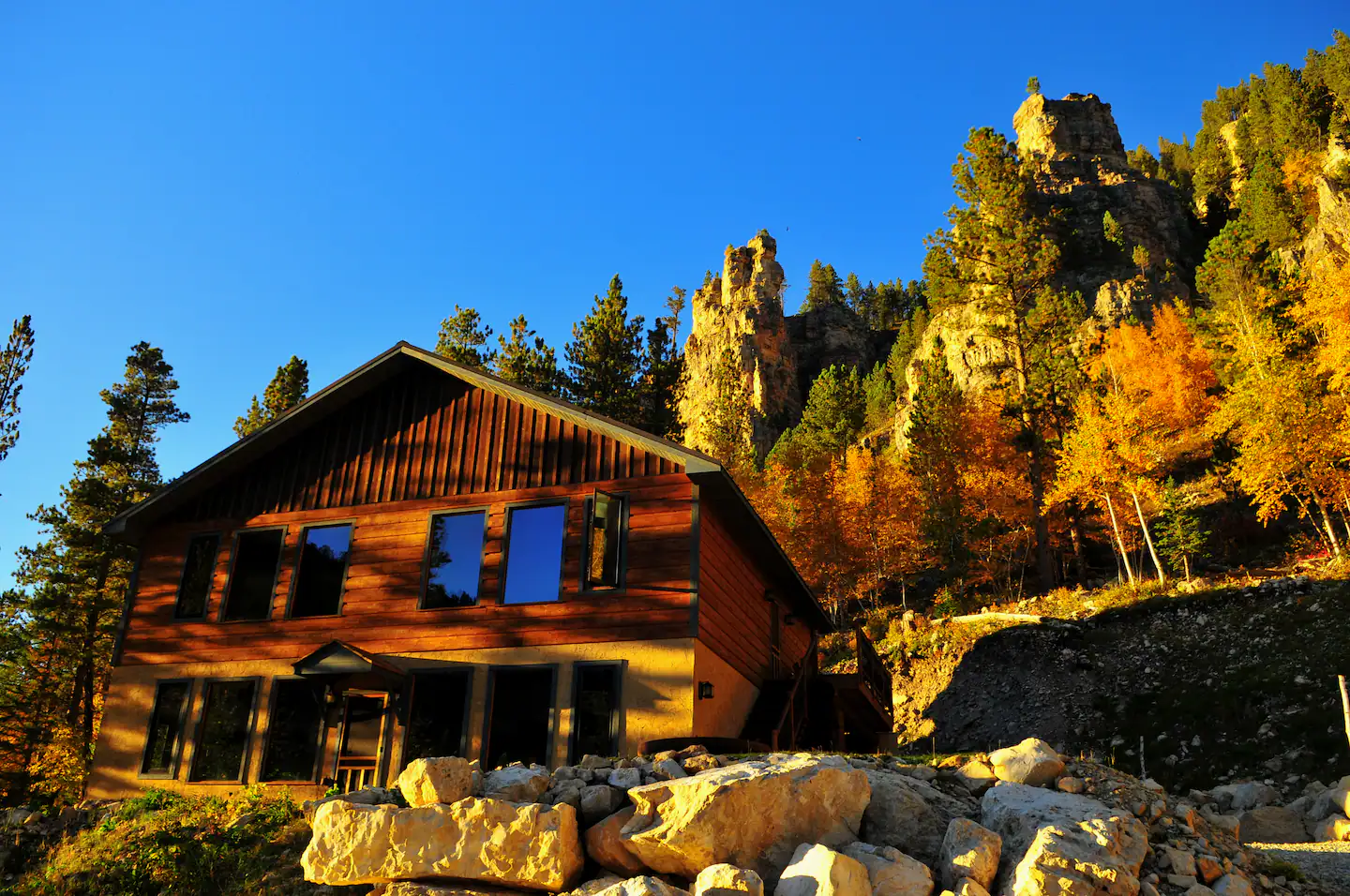 Spearfish Canyon Skye Lodge