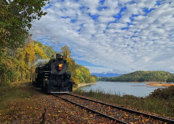 smoky mountain railroad along pond