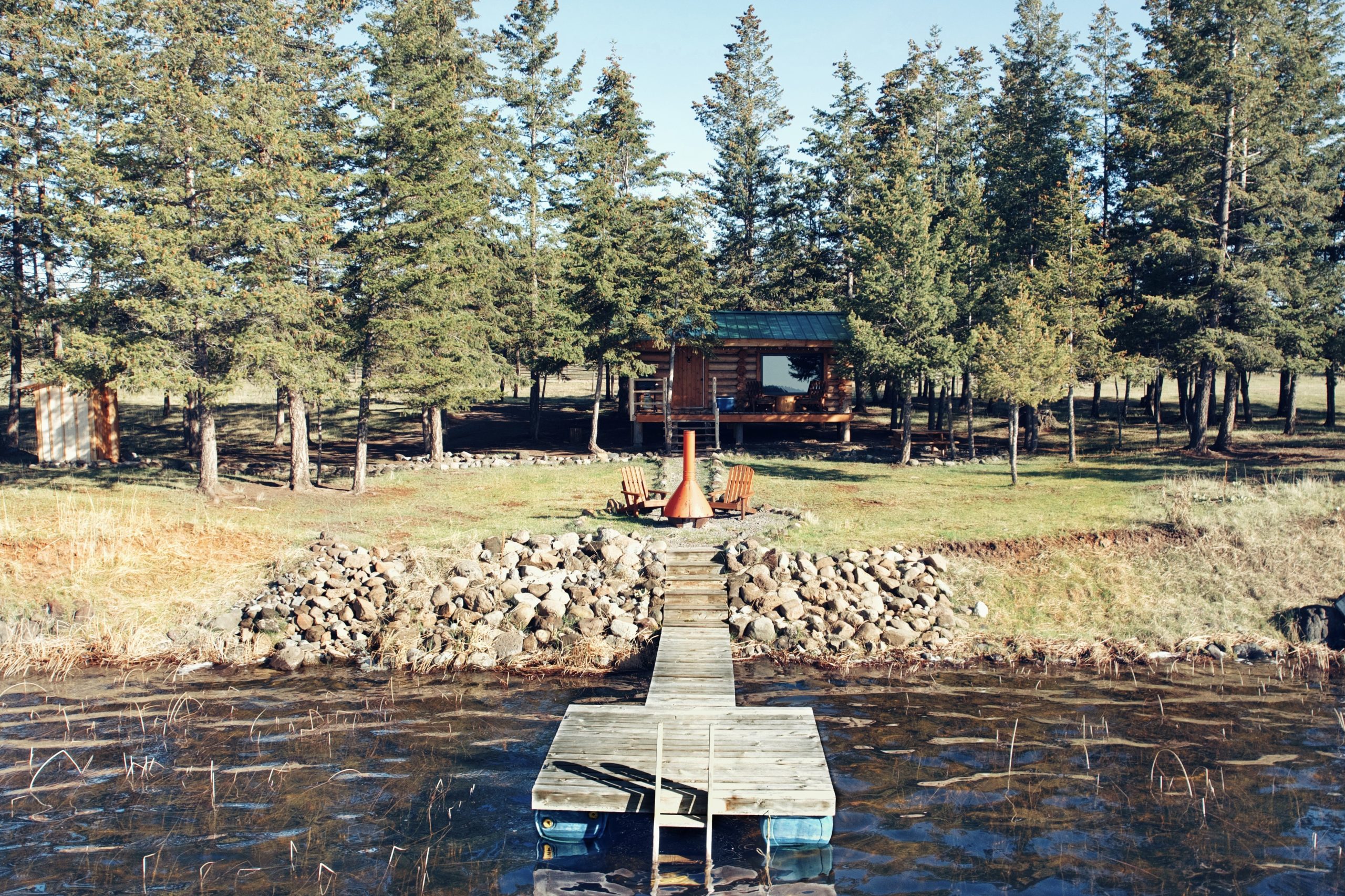 Beautiful Log Cabin on Private Lakefront - Lac la Hache